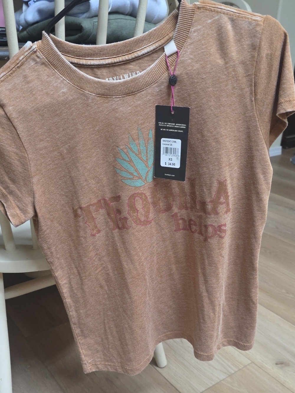 Idyllwind Distressed Brown Graphic Short Sleeve Tee Tequila Helps Sz Xsmall